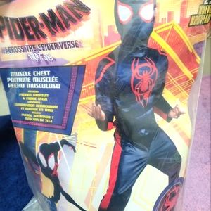 Spiderman Miles Morales costume. New. Didn't fit my son. Size 4-7